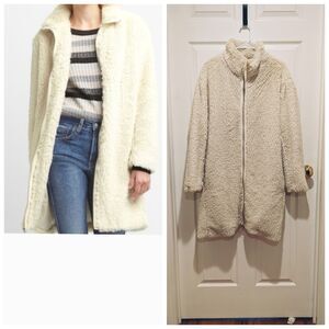 Gap Size XL Cream Sherpa Teddy Faux Fur Overcoat Jacket Zipper Front Closure